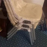 صندلی پلاستیکی سفید