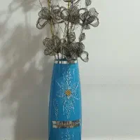 گلدان همراه با گل