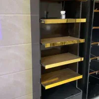 استند آرایشی و بهداشتی