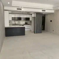 ۵۲ متر/ پارکینگ دار/ ولیعصر، مدرس