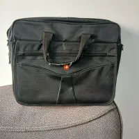 کیف لبتاب و دانشجویی