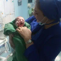 مامایی و زایمان طبیعی درمنزل