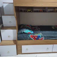 تخت دو طبقه با کمد