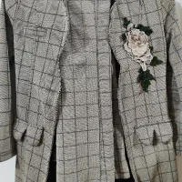 کت شلوار دخترانه به 9 سال میخوره کاملا نو قیمت 500
