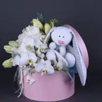 گل طبیعی گل مصنوعی