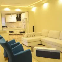 شهرک نفت / ۵۹ متر / دو خواب / تراورتن /نور مستقیم