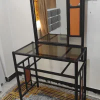 میز آرایش فلزی
