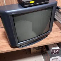 تلویزیون سونی ۲۱ به همراه گیرنده دیجیتال