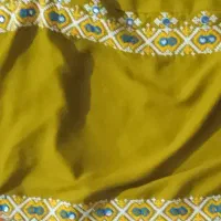 دوستان لباس کاملا نو هست تازه یک هفته گرفتم..