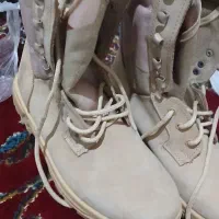 پوتین خاکی و مشکی