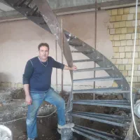 پله گرد هندی فلزی (مدرن و کلاسیک)