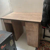میز تحریر درحد