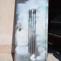 درب آهنی  با چارچوب