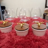 جام و ظرف در دار