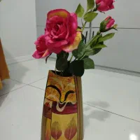 گلدان و گل و تابلو سه بعدی