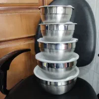 ظرف درب دار