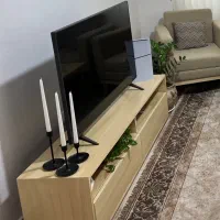 میز تلویزیون در حد نو