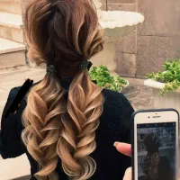 مدل میکاپ نیاز دارم