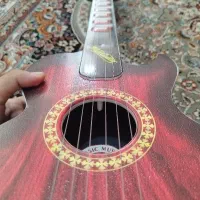 گیتار خوش صدا