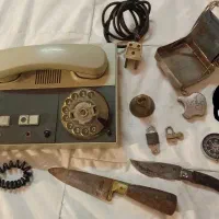 قدیمی و عتیقه تلفن.فندک .قفل.چاقو.زنگوله