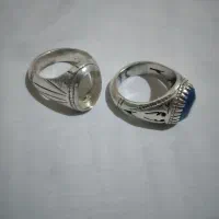 ۲عدد انگشتر یکیش سنگ داره یکیش سنگ نداره
