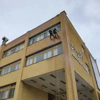 پیچ رولپلاک نما شستشوی نما ارتفاع کار