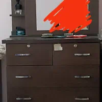 دراور وآینه