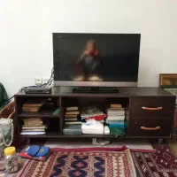 مقداری لوازم منزل به فروش میرسد