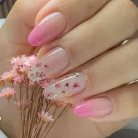 کاشت ناخن تخصصی وتضمینی فقط۳۰۰