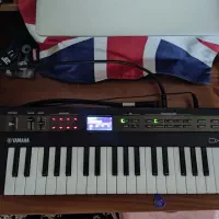 سینتی‌سایزر Yamaha reface-dx