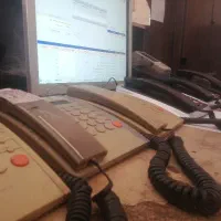 راننده خانم و آقا در آژانس تاکسی سرویس