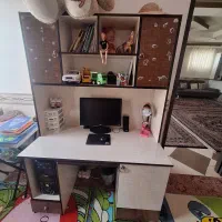 میزتحریر وکامپیوتر
