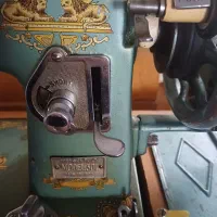 چرخ خیاطی قدیمی