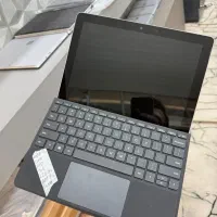 سرفیس پرو گو فوق‌ سبک مناسب برای استفاده روزمره