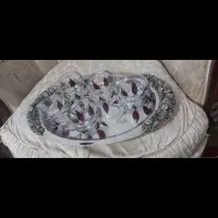 بعضی از ظروف سرویس پذیرایی کریستال