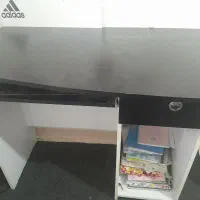 میز تحریر  ادیداس،رنگ سفید مشکی
