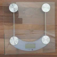 ترازوی دیجیتالی ظرفیت ۱۸۰ کیلو خارجی