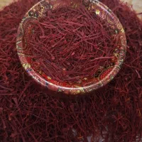 زعفران نگین سنتی و سرگل قلمی خالص