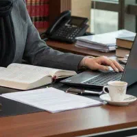 وکیل دادگستری