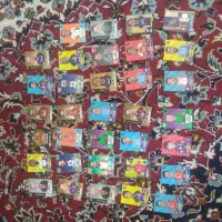 کیمدی 32 تا کارت و 17 تا مینی کارت و 15 تا آدمک