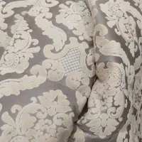 و تختی مخمل