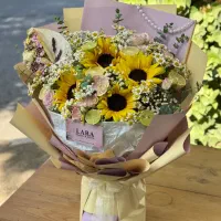 گلفروشی لارا