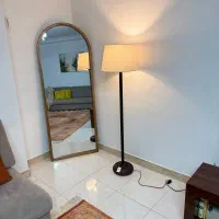 آیینه ایستاده