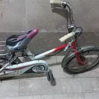 دوچرخه ۱۶ مناسب تا ۸ سال