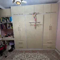 کمد و تخت تاشو و میز تحریر در حد نو