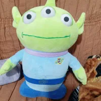 عروسک آدم فضایی