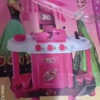 اشپزخونه و تخت اسباب بازی