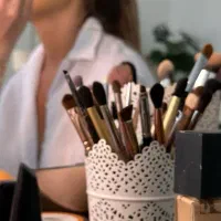 میکاپ تخصصی عروس و همراه (آفر ویژه)