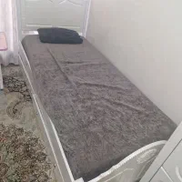 تخت تک نفره سالم