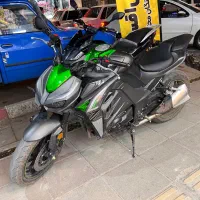 بلنتا ۳۰۰ جفت سیلندر طرح Z1000
